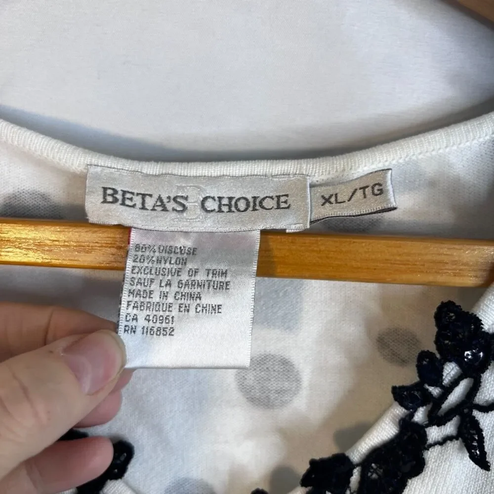 Betas Choie‎ Polka Dot Embroidered Neckline Short Sleeve Sweater White Size XL